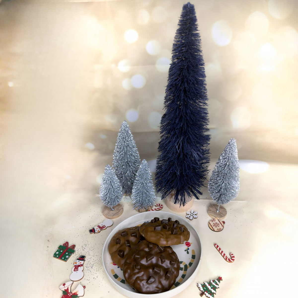 Weihnachtssnacks Hund - vegane Kausnacks bei Fairtails von Miro und Makauri
